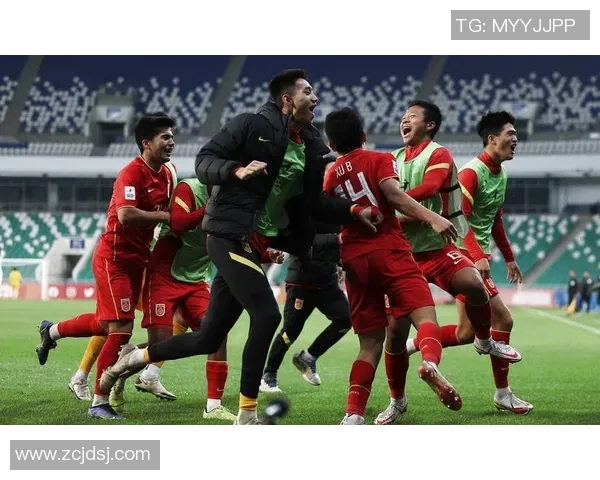 杭州足球队的默契配合与战术解析：助力球队崛起的关键因素探讨